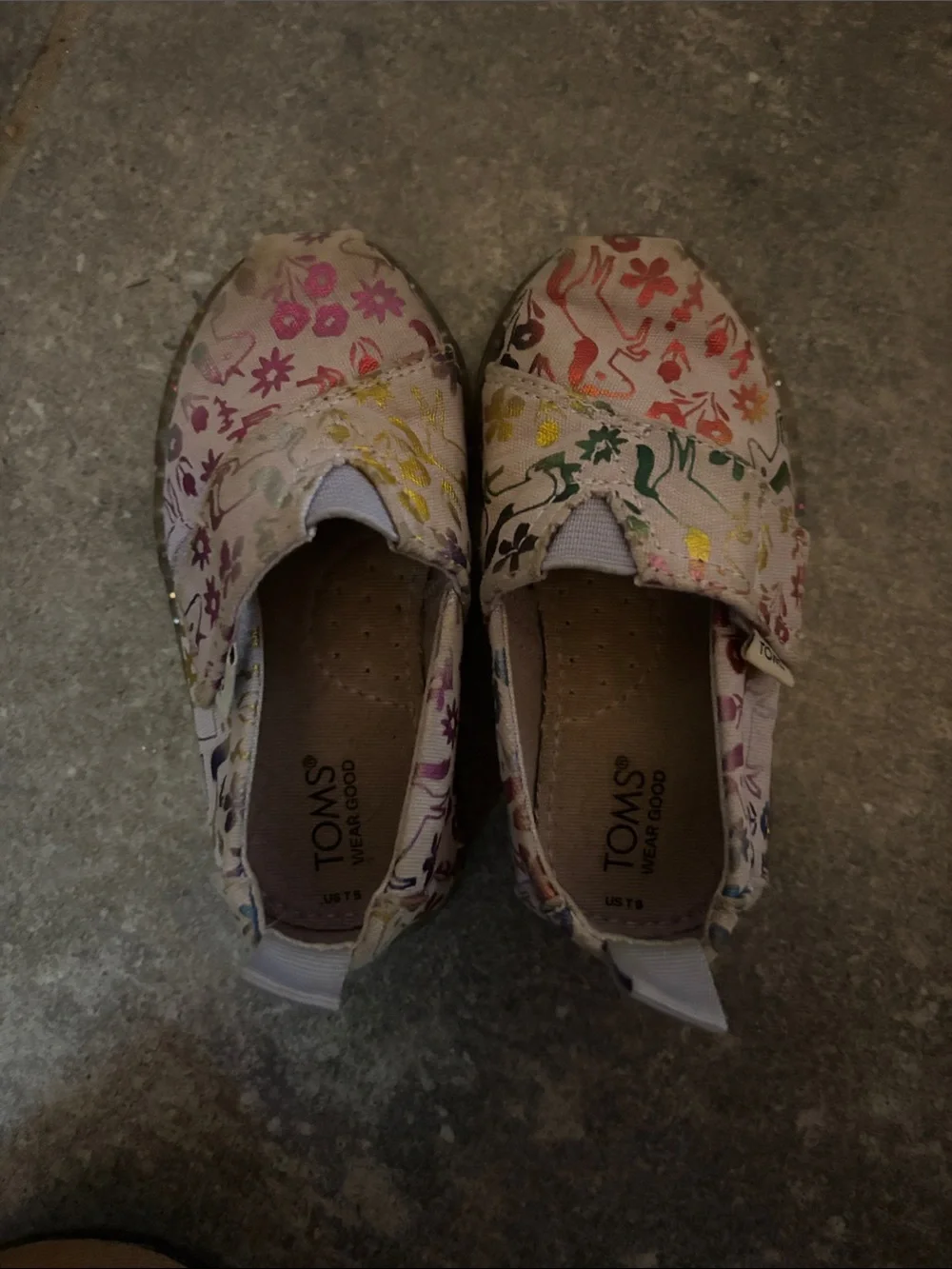 Toms Kids Slip-On Shoes in Pink Yellow Green Multi Floral